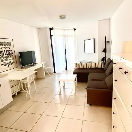 Lovely Cristianos Wifi, Cable Tv, Pool * Arona (Tenerife)